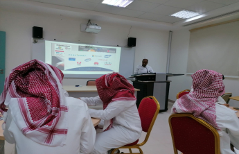 ورة تدريبية بعنوان( الشهادات المهنية وأهميتها في سوق العمل)