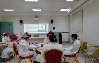 ورة تدريبية بعنوان( الشهادات المهنية وأهميتها في سوق العمل)