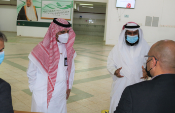 كلية العلوم والدراسات الإنسانية بالسليل تستقبل رئيس الجامعة خلال زيارته التفقدية للاطلاع على سير العملية التعليمية للفصل الدراسي الجديد 2021/9/2