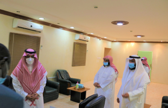 كلية العلوم والدراسات الإنسانية بالسليل تستقبل رئيس الجامعة خلال زيارته التفقدية للاطلاع على سير العملية التعليمية للفصل الدراسي الجديد 2021/9/2